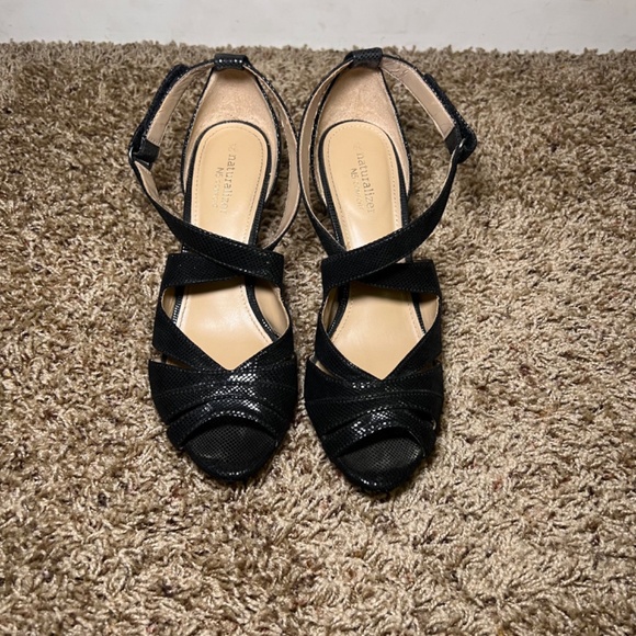 Naturalizer N5 Comfort Black Strappy Heels – 7.5W - Picture 4 of 5